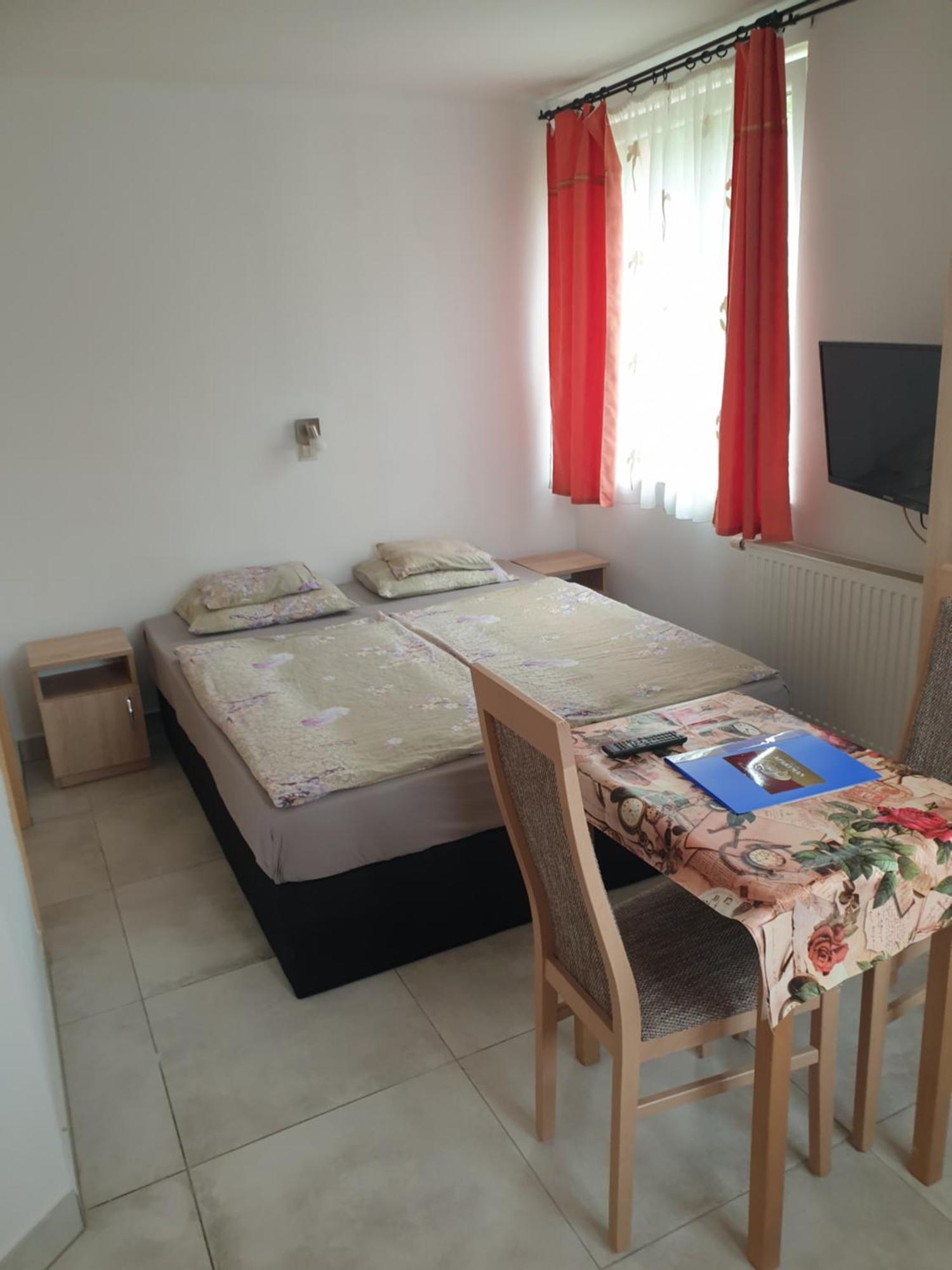 Anita Apartman Sopron Exterior foto